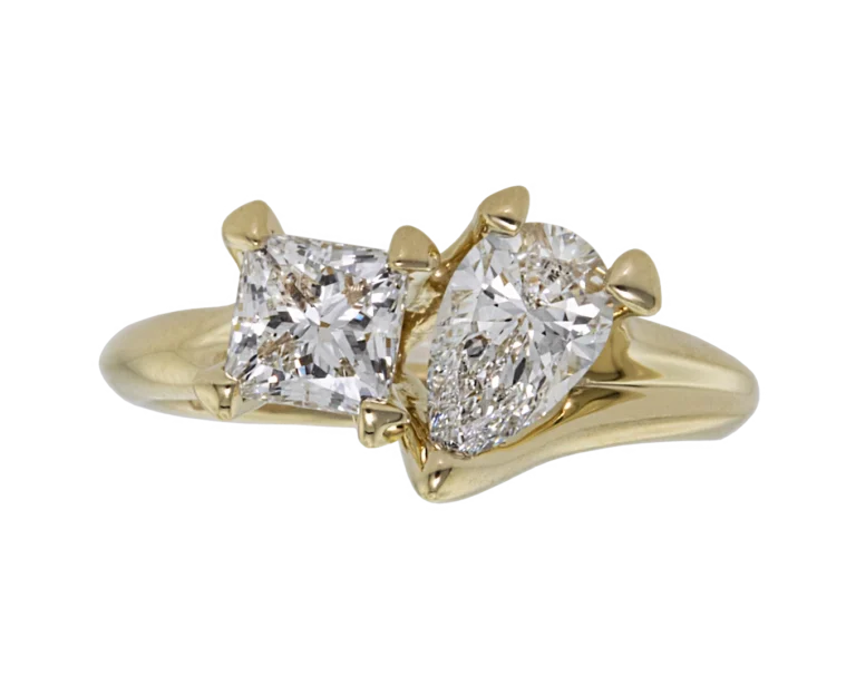 Anello Insieme per sempre in oro giallo con diamanti naturali taglio goccia e carré