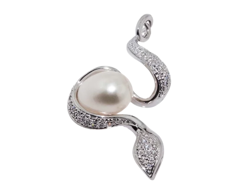 Pendente in oro bianco con perla e diamanti Tentazione Bianca, vista frontale