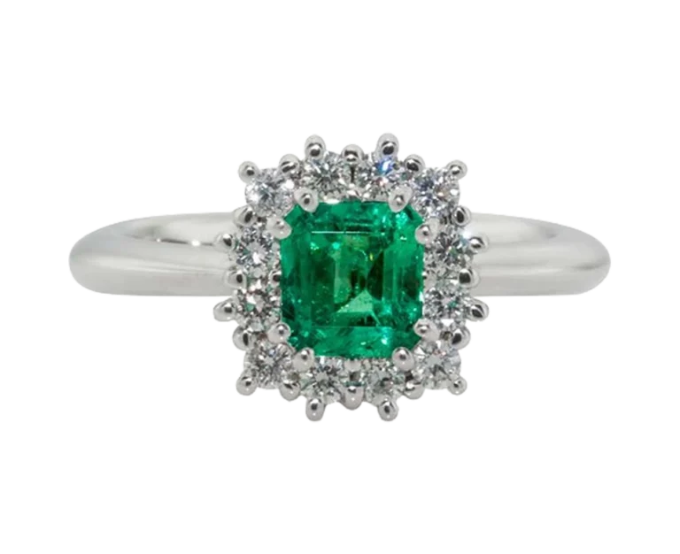 White gold ring with emerald Wisdom viewed from the front
