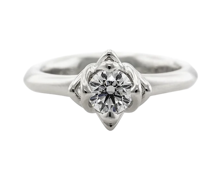 White gold ring with natural diamond White Kiss viewed from the front