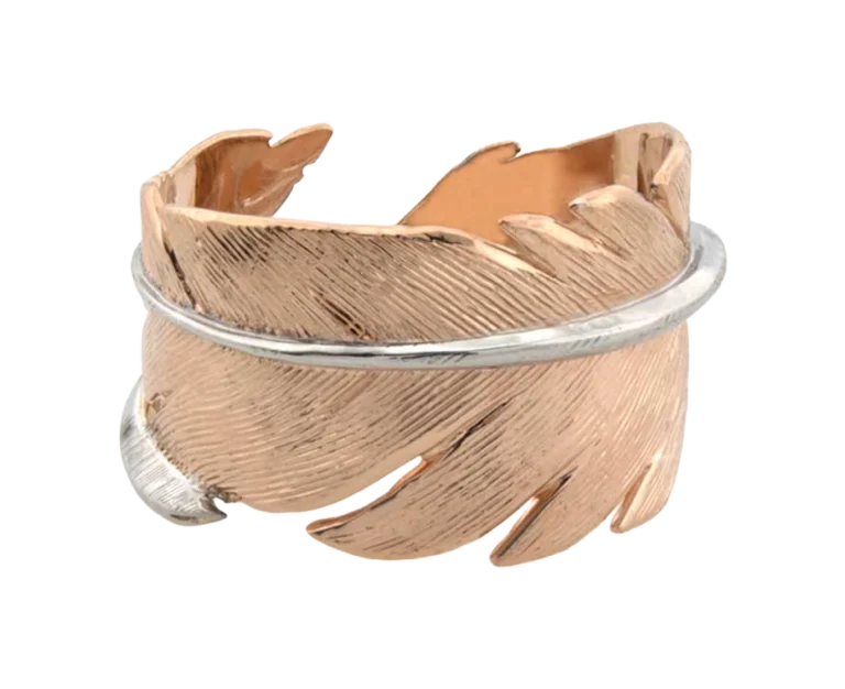 Open feather-shaped ring with engraved finish photographed on a transparent background