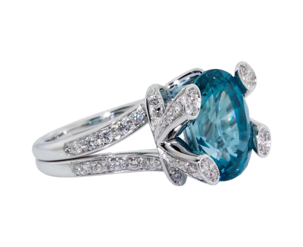 Side view of the laguna ring with split shank and diamond details