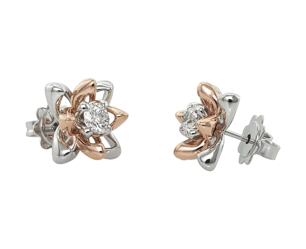 Orecchini Fiore di loto in oro bianco e rosa con diamanti, vista prospettica e laterale