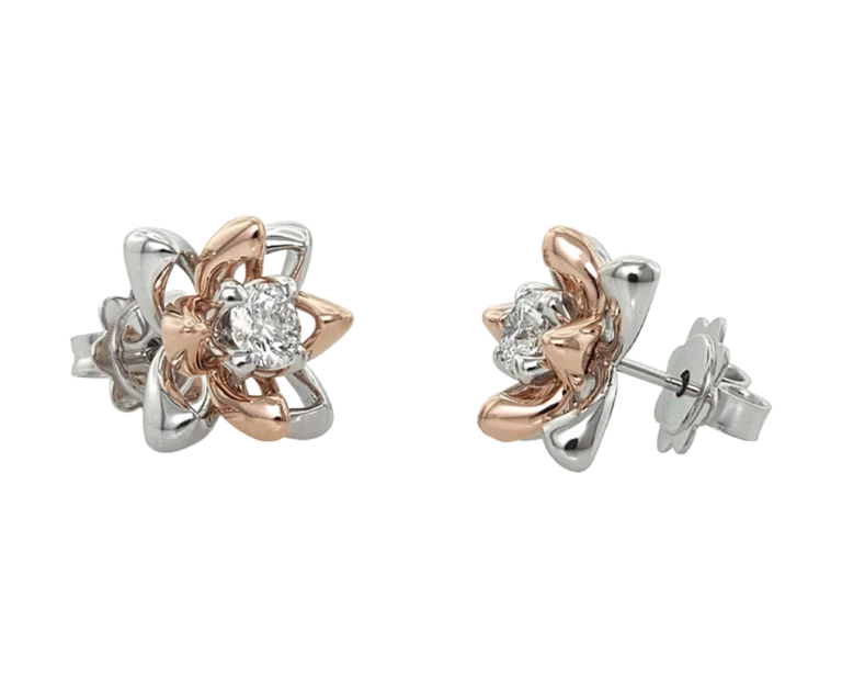 Orecchini Fiore di loto in oro bianco e rosa con diamanti, vista prospettica e laterale
